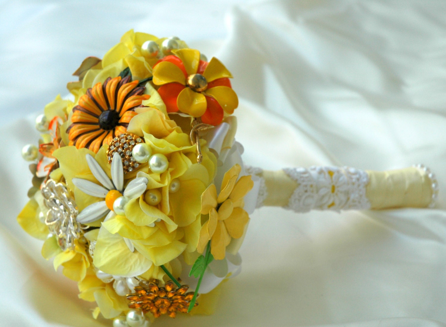 Daisy Brooch Bouquet, Bridal Brooch Bouquet, Yellow Brooch Bouquet, READY TO SHIP