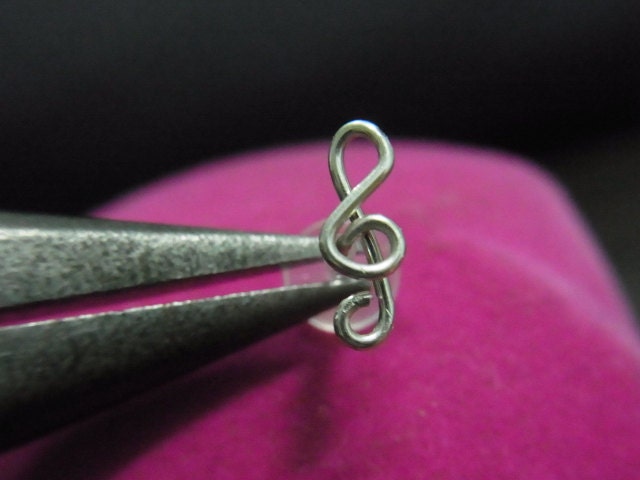 16 gauge Sterling silver Treble clef Silver bio flexible Tragus