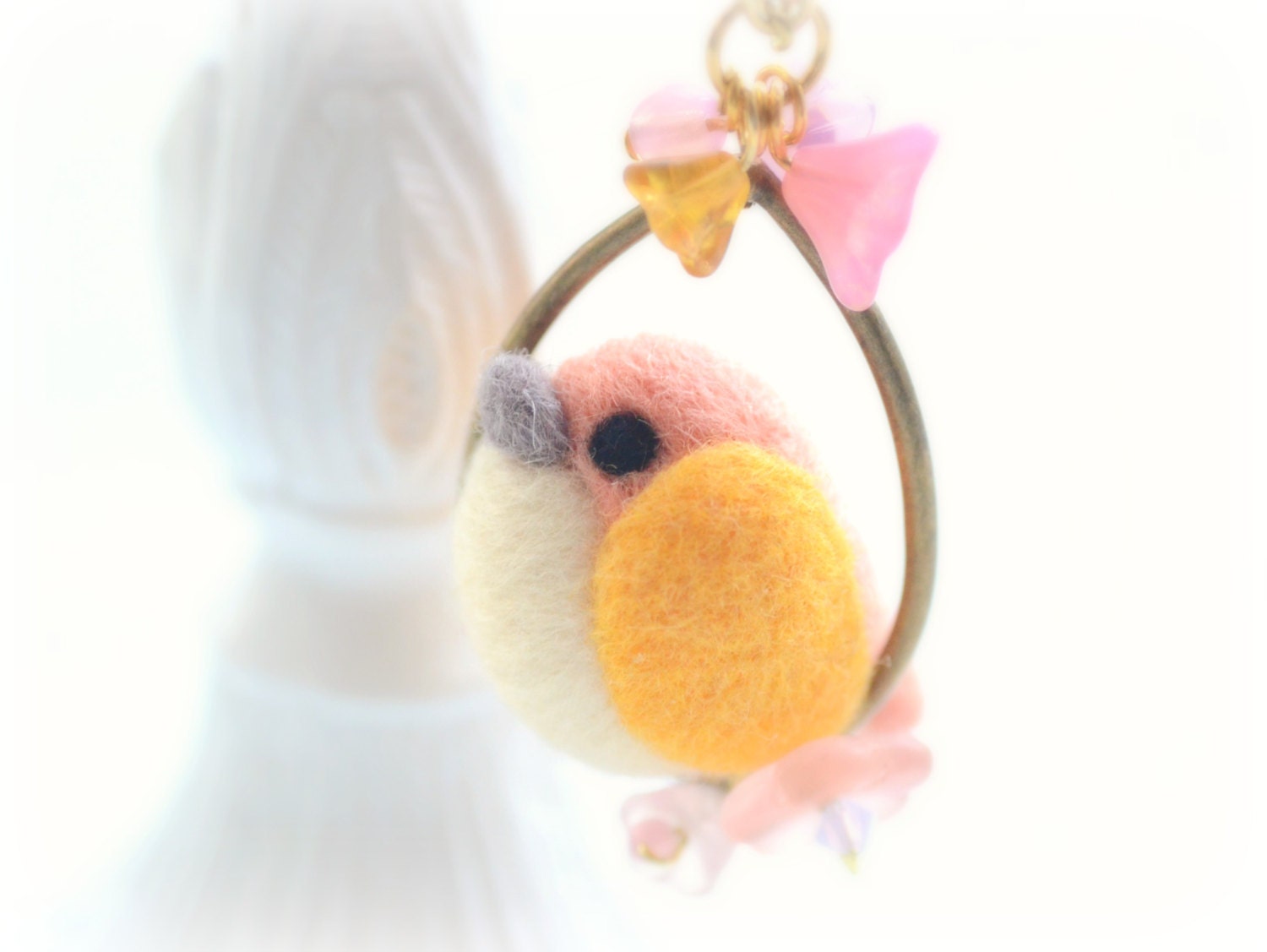 Needle felted bird necklace,soft sculpture wool bird on flower hoop necklace, pink yellow color, whimsical jewelry - NozomiCrafts