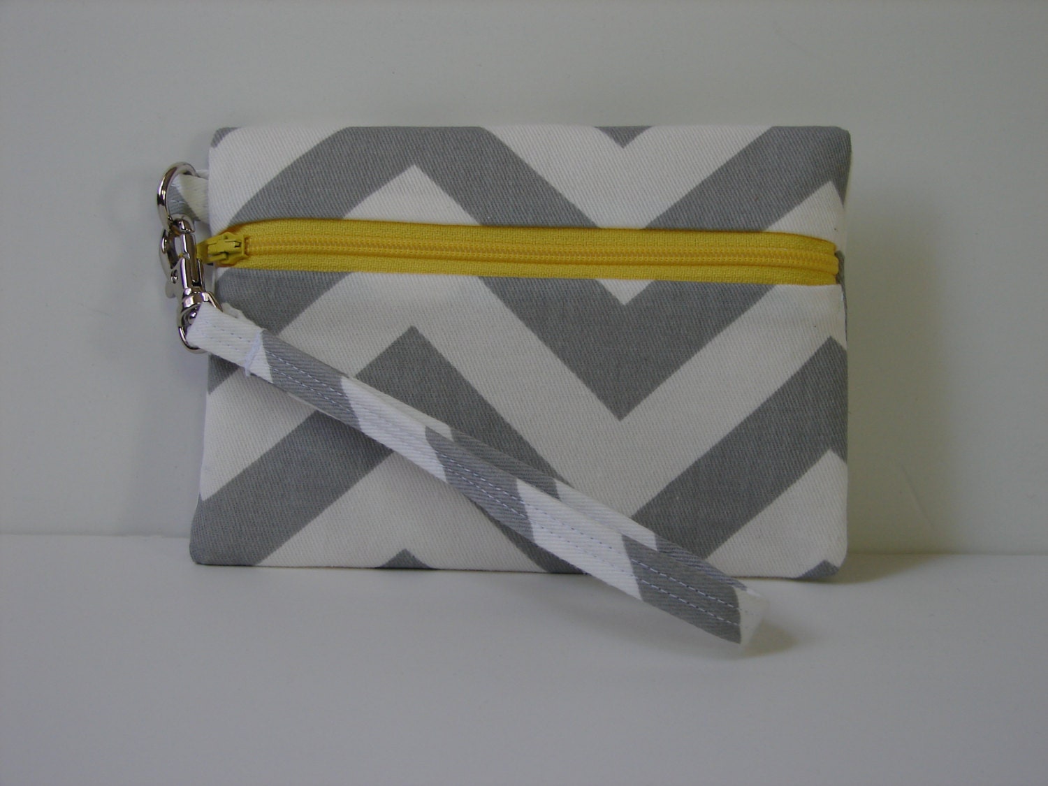 Wristlet Wallet in Grey and White Chevron with a yellow zipper, Chevron Wallet, I phone Wallet