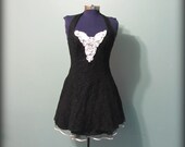 Vintage Womens Black Lace White Applique Full Skirt Halter Prom Dress by Steppin Out Size Small