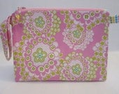 Medium Zippered Wedge Bag - Amy Butler Daisy Chain Dandelion Fields in Pink