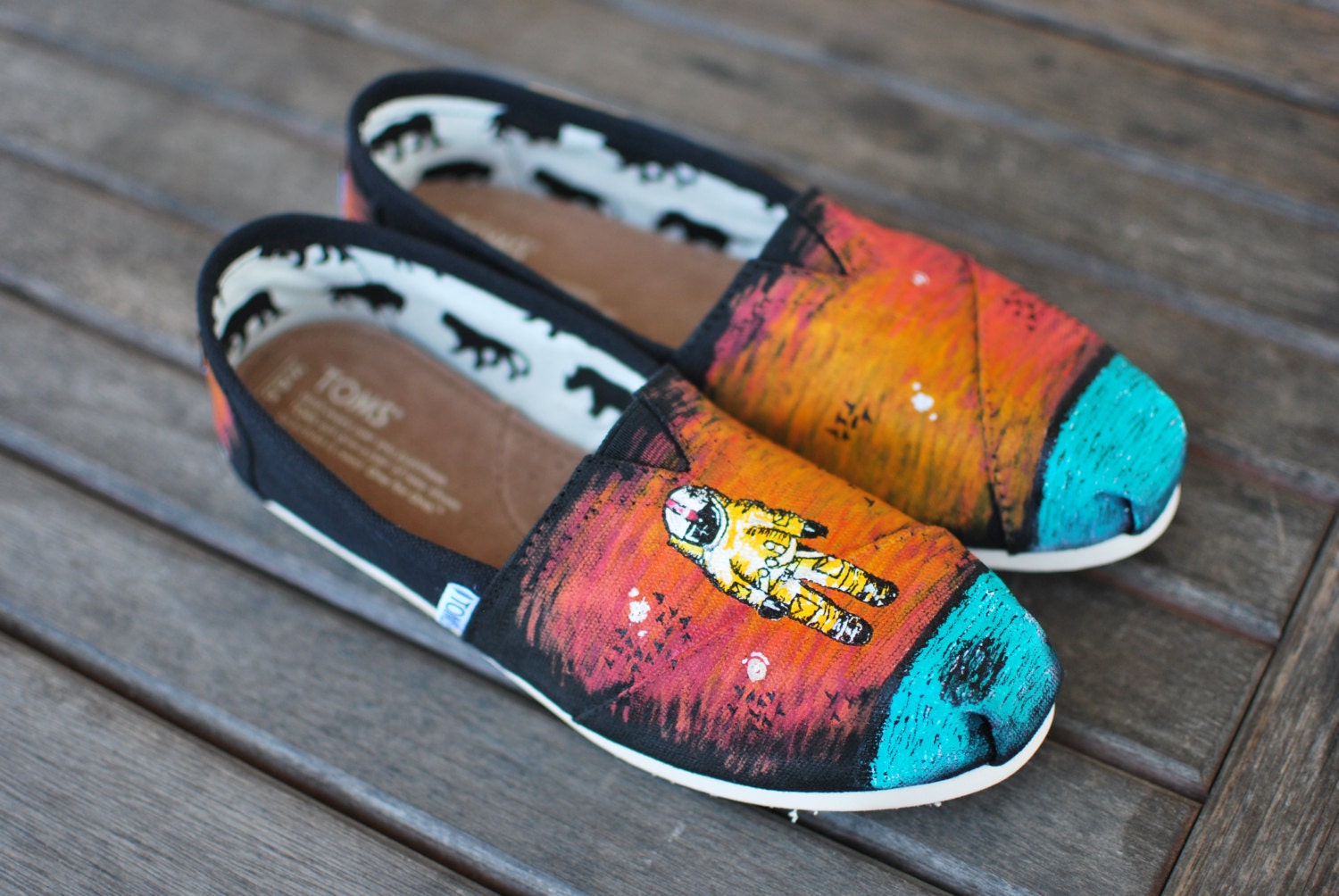 Deja Entendu TOMS