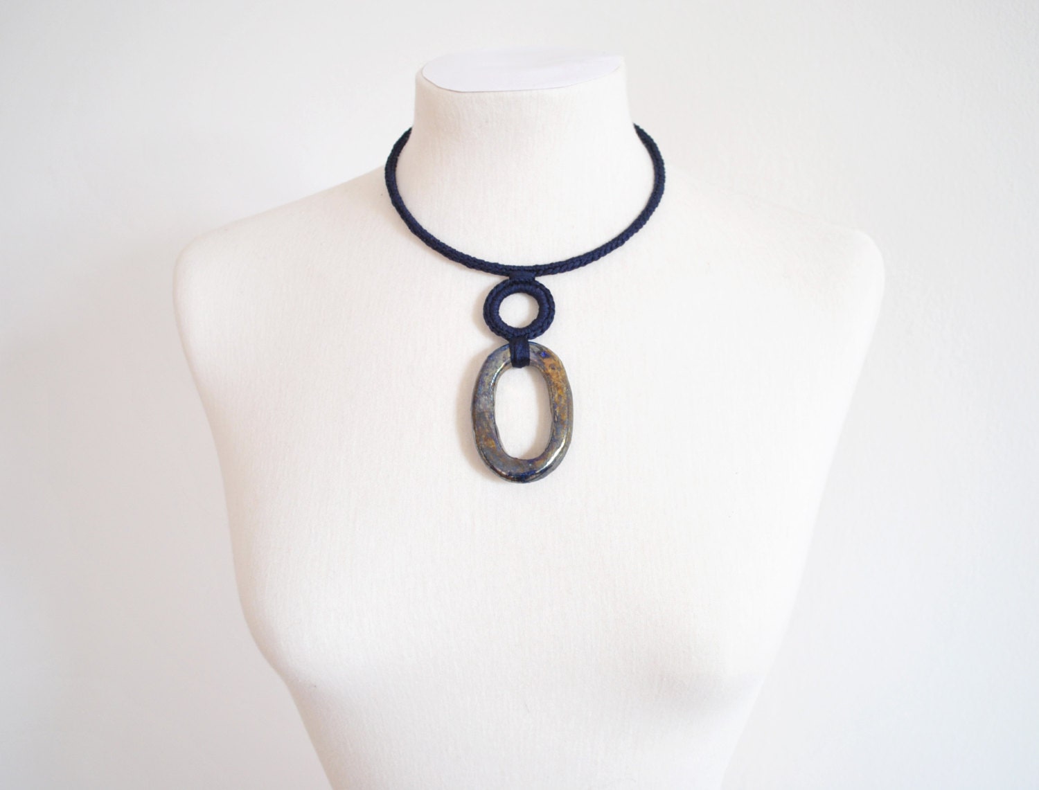 Blue necklace crochet ceramic pendant/ Choker pendant fiber jewelry / Summer italian textile jewelry / Modern necklace / Italian jewelry