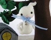 Little plush felt ghost ornament - Kawaii Ghost feltie
