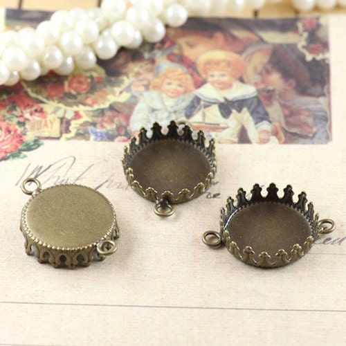 40PCS total - 20pcs of 15mm Brass Antique Bronze Round Crown Edge Cabochon with 2 rings Wholesale and 20pc matching 15mm glass pieces