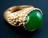 Antiqued adjustable victorian style retro vintage flower engraved green jade jasper round cabochon matte gold brass ring