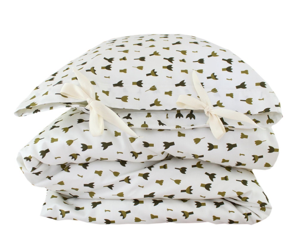 ORGANIC Toddler Bedding set - Little Tulips -green print on white background