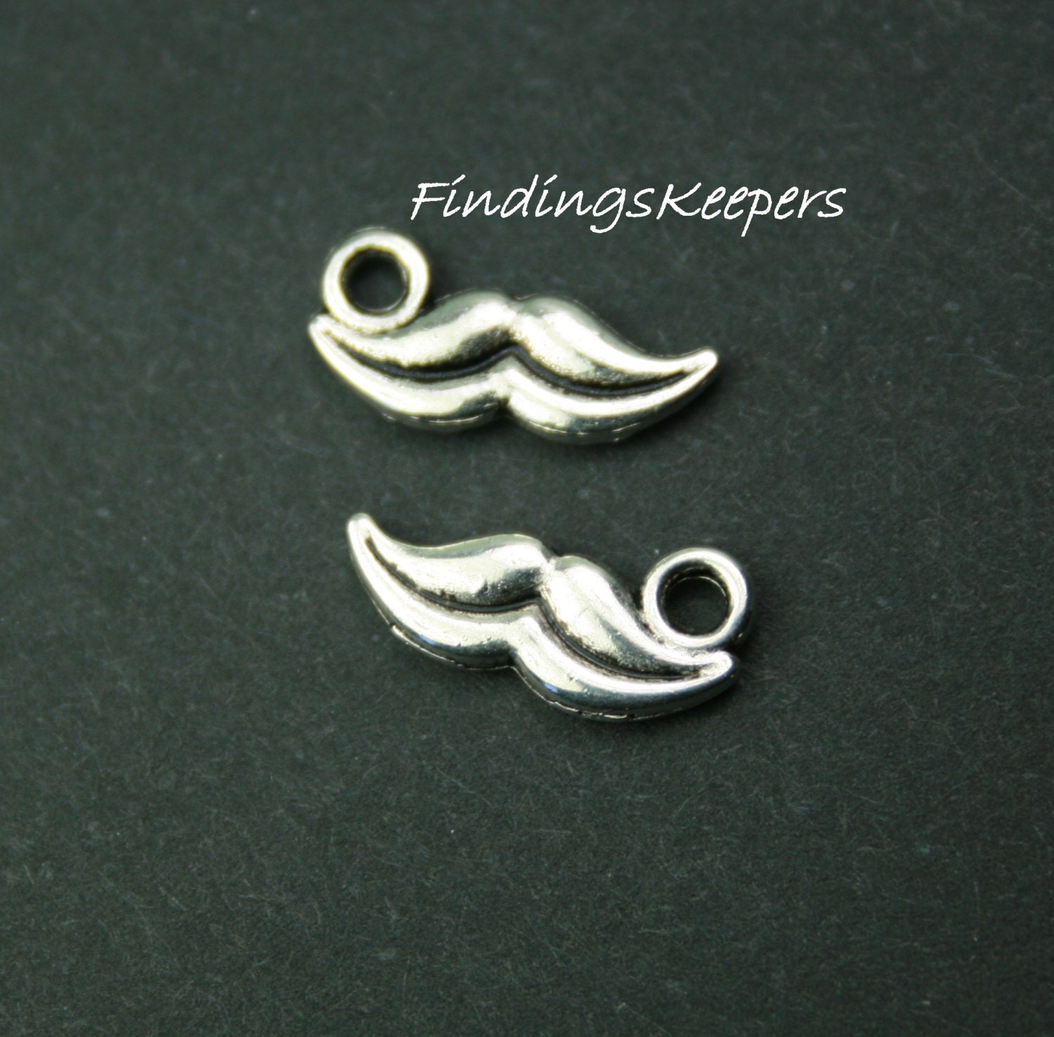 5 - 14 x 7 mm Mustache Charms Antique silver ts135
