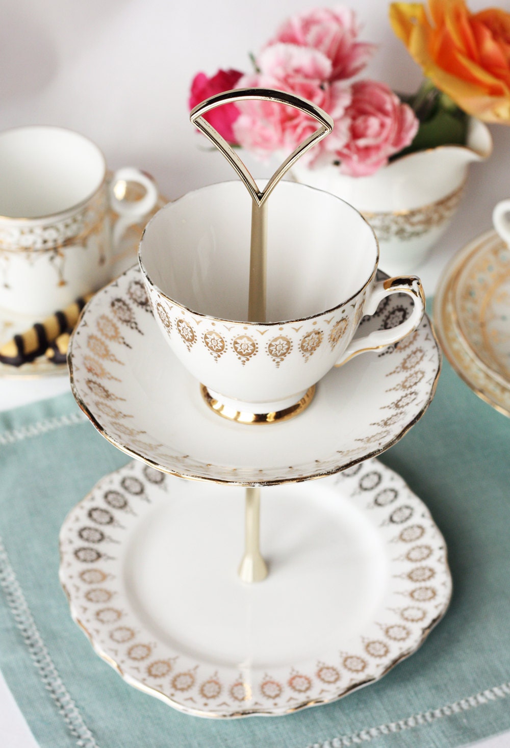 2 tier jewelry / mini cupcake stand: ideal for little tidbits and treats for a wedding, bridal or baby shower