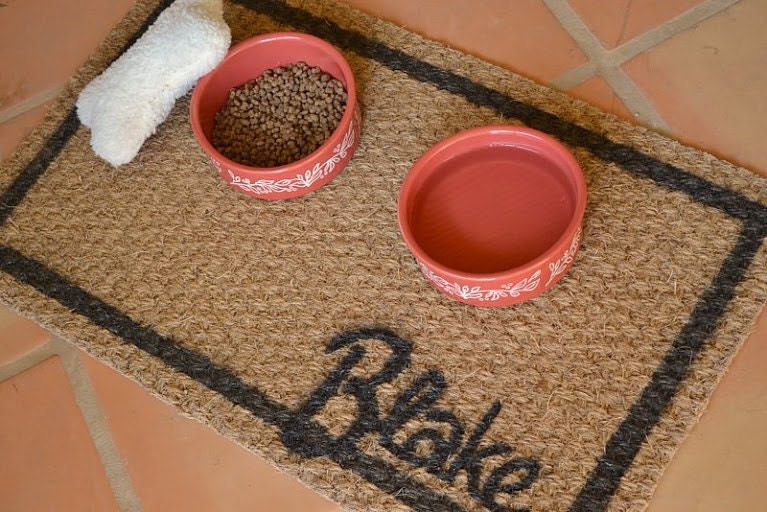 Pet Feeding MAT PERSONALIZED ... Natural Fiber with ONE name.