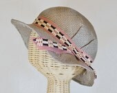 Daphne Cloche in Taupe