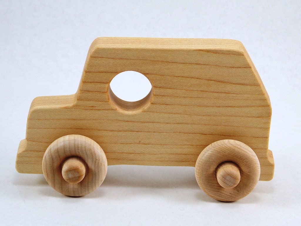 Off Roading SUV Wooden Toy Car - Organic and Natural Wooden Toy Car by Bannor Toys