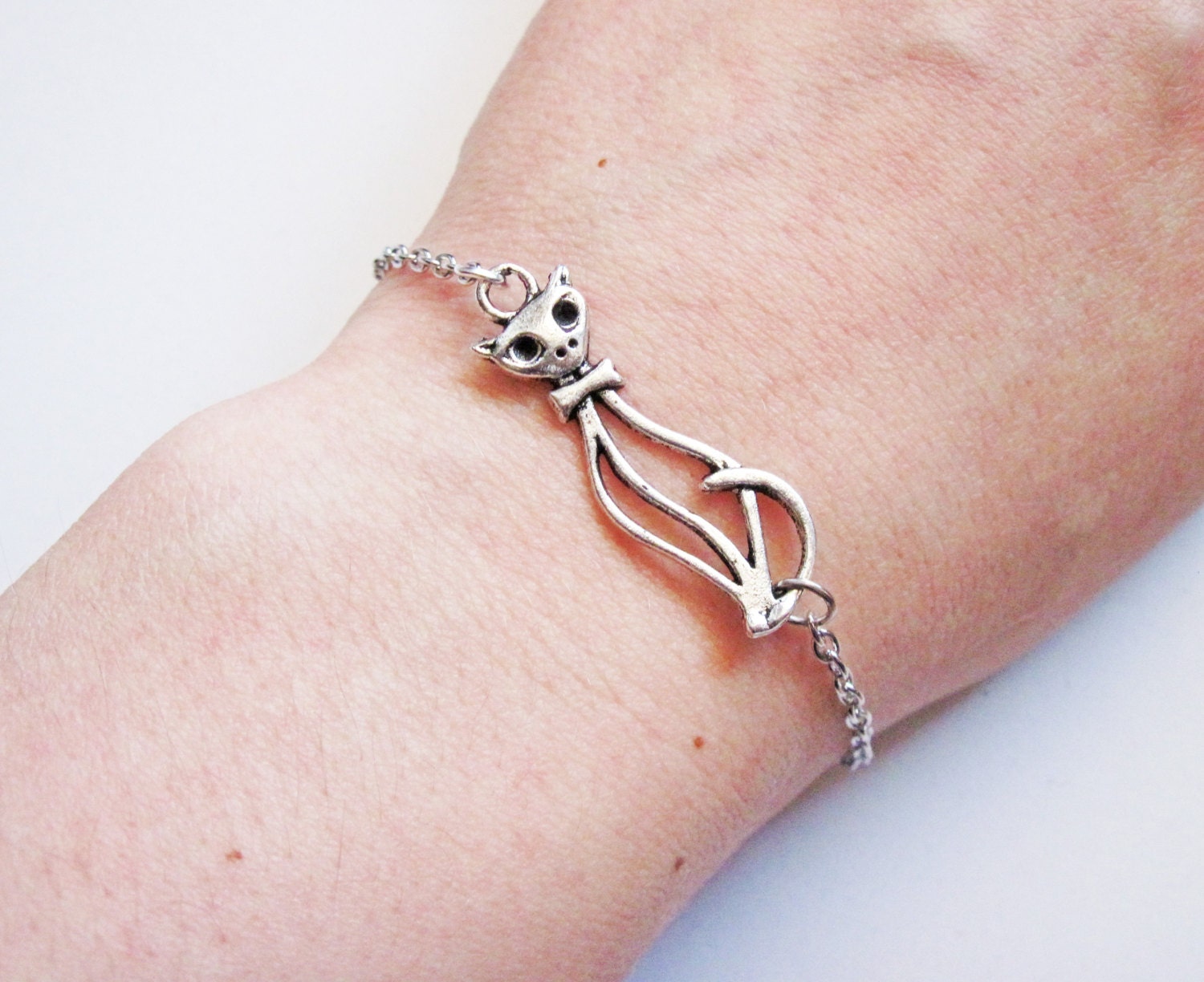 Cat Bracelet, silver cat bracelet, cat Jewelry, kitty cat Bracelet, cat silhouette, cat Charm Bracelet, cat Accessories, cat jewellery