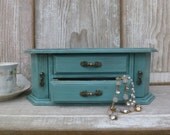 Distressed Jewelry Box in Turquoise