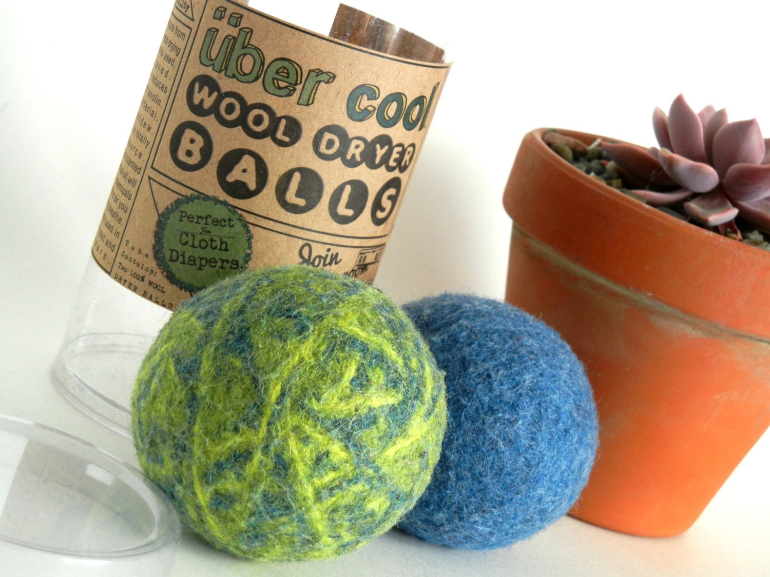 Mother's Day gifts, earth day, über cool wool dryer balls, chartreuse and blue, eco friendly sustainable laundry, wholesale