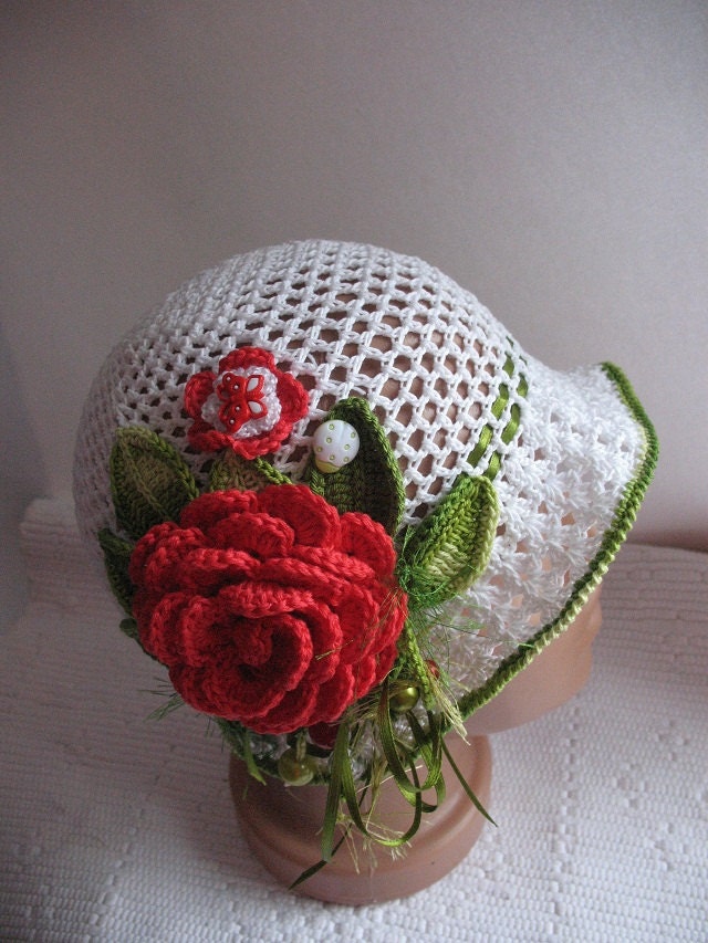 Hat Brim in White with Bright Red Rose Green Leaves