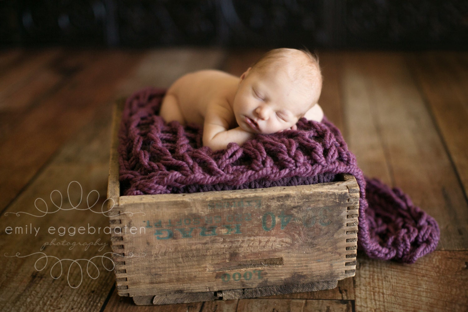 Chunky knit basket stuffer - Plum