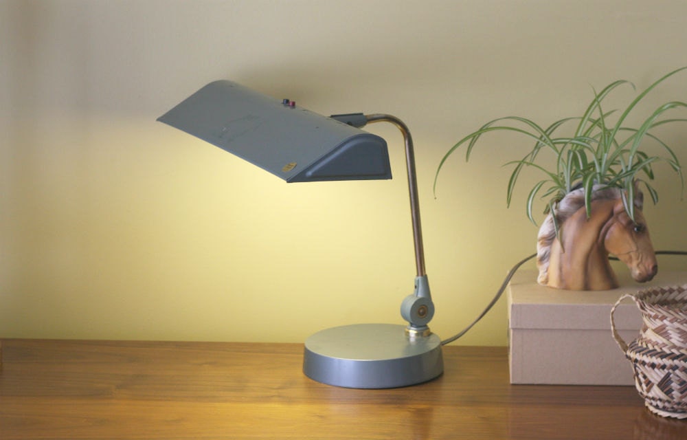 Vintage Industrial Atomic Metal Desk Lamp