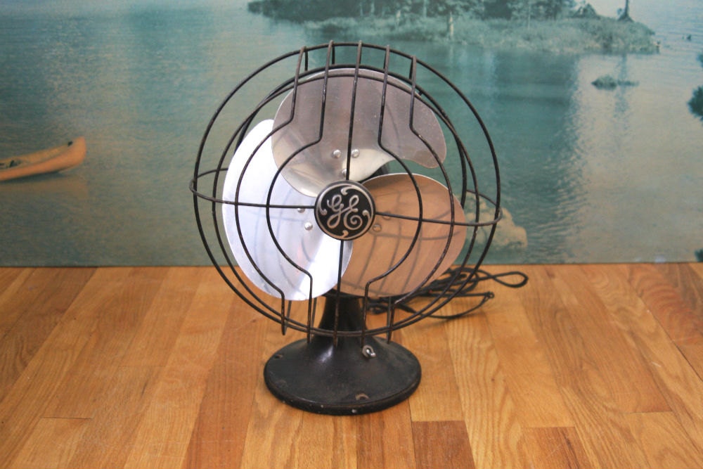Vintage GE General Electric Vortalex 3 Blade 12" Oscillating Electric Fan