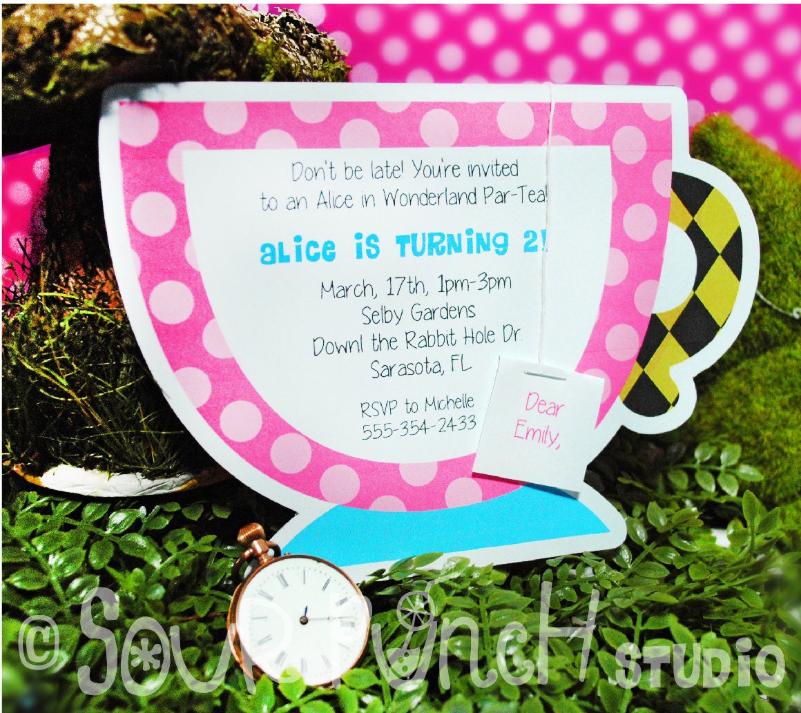 INSTANT DOWNLOAD, Alice in Wonderland, Mad Hatter, Printable 5 x 7 Invitation, You Edit Yourself in Adobe Reader