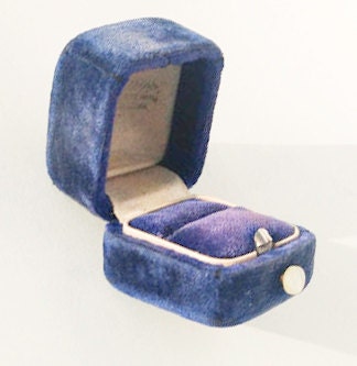 Vintage Ring Box Blue Velvet Engagement Wedding