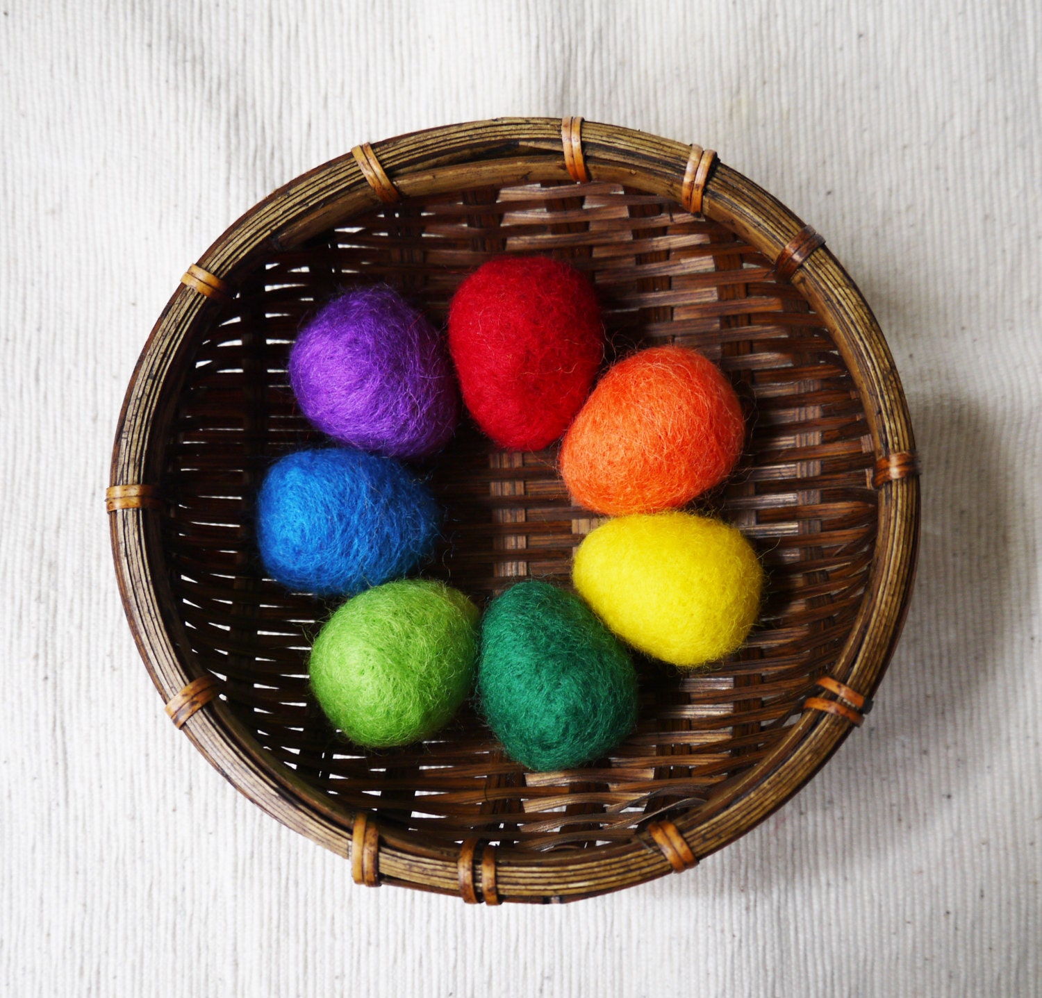 Single color Wool Felt  Easter Egg, set of 7 - Needle felted Gift Home Decor Decoration Holiday Houseware