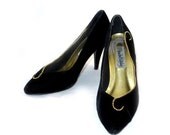 Sexy black velvet Diane Von Fustenberg 1980's vintage pumps - gold trim, purple heel 9.5 M B shoes