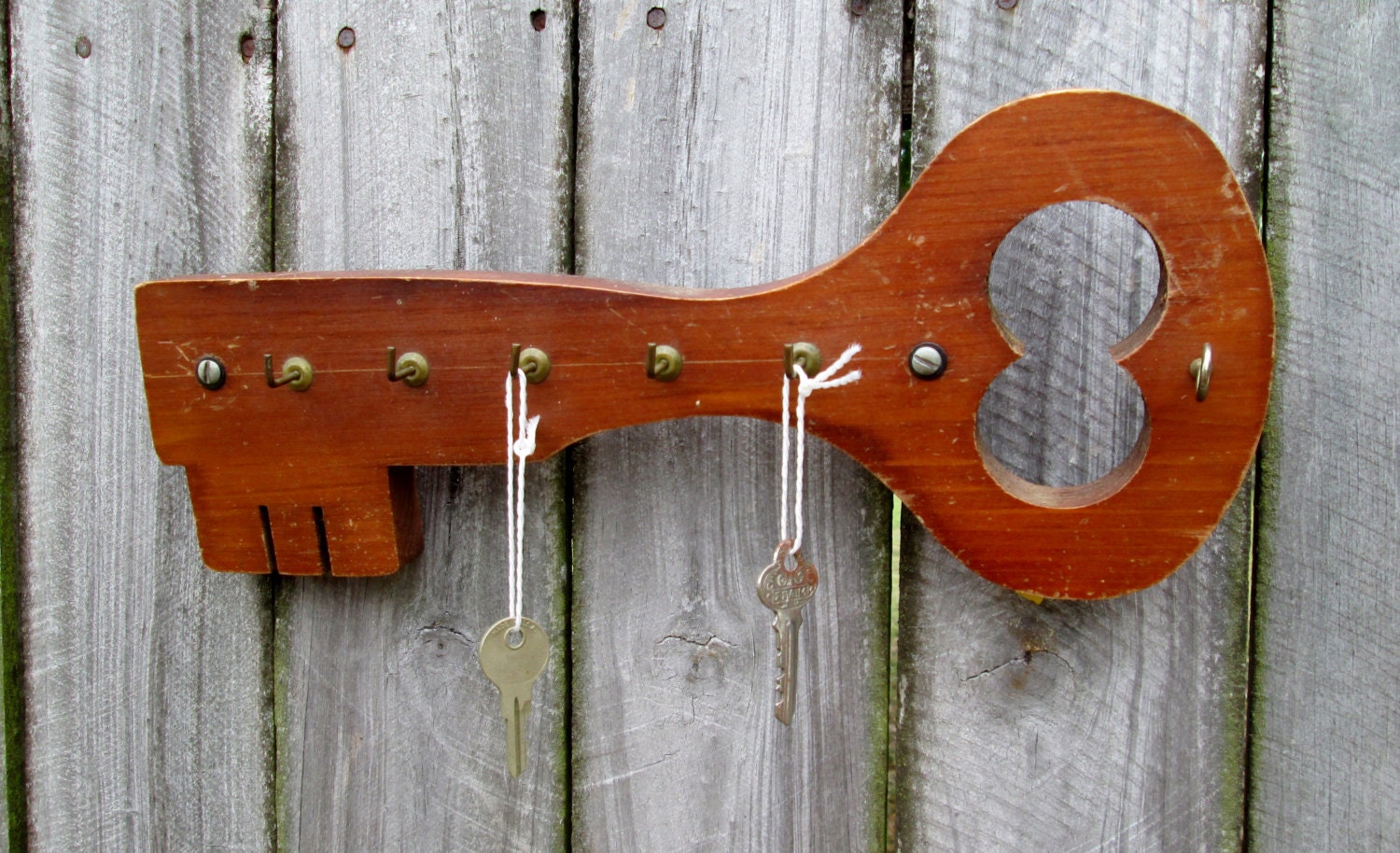 Vintage Wooden Key Rack Rustic