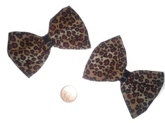 Cheetah Print Hair Bow, Animal print accessories, Cheetah bows, womens hair accessories, Cheetah Print hairbows, Flirty hair accessories,