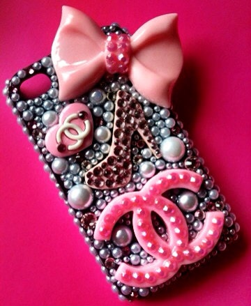 Pink fashionista loves heels & logos iPhone 4/4S Case