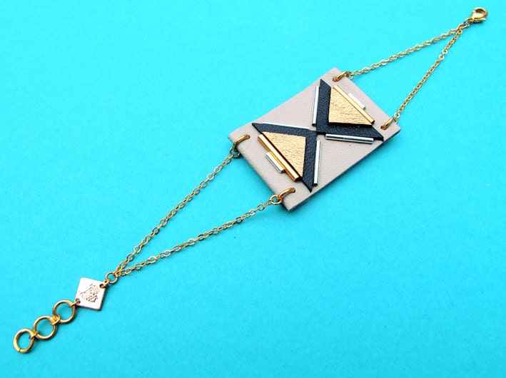 Itza Bracelet beige in leather, graphic style, triangles and embroided beads, art deco style