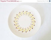 SPRING SALE Vintage Set Of Four Dinner Plates by Salem China  Carnival Pattern Mid Century Modern Retro  Atomic Yellow Orange and Brown Pat