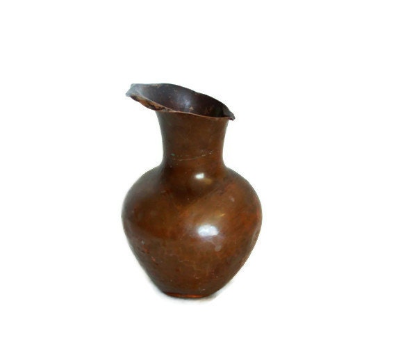 Hammered copper vintage URN, flower vase, primitive table centerpiece, EARTHY brown home decor, Rustic kitchen decoration, hand wrought jug