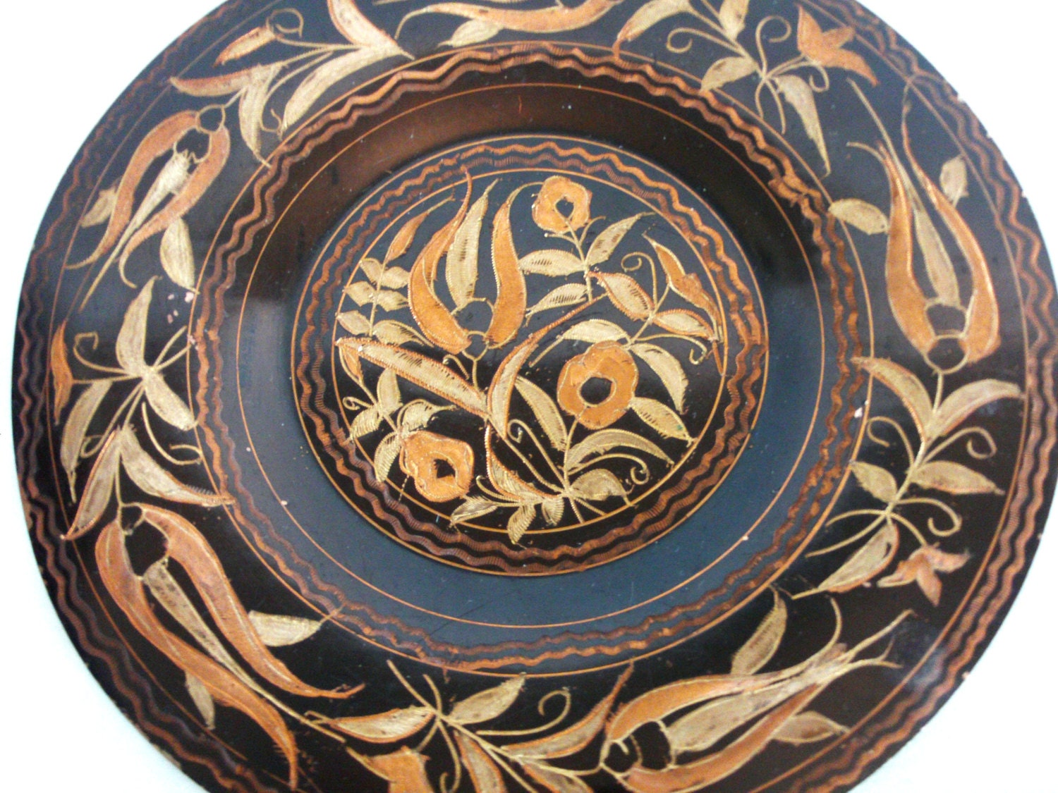 Wall hanging plate, ETCHED vintage copper, Tulip leaves floral etching crafts, Turkish ERZINCAN folk art dish, Shabby earthy home decor