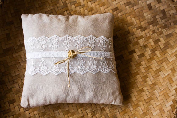 Tea-dyed Canvass Ring Pillow