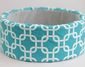 Modern Cat Bed, 14" Self Warming Cat Bed in Turquoise/White Print