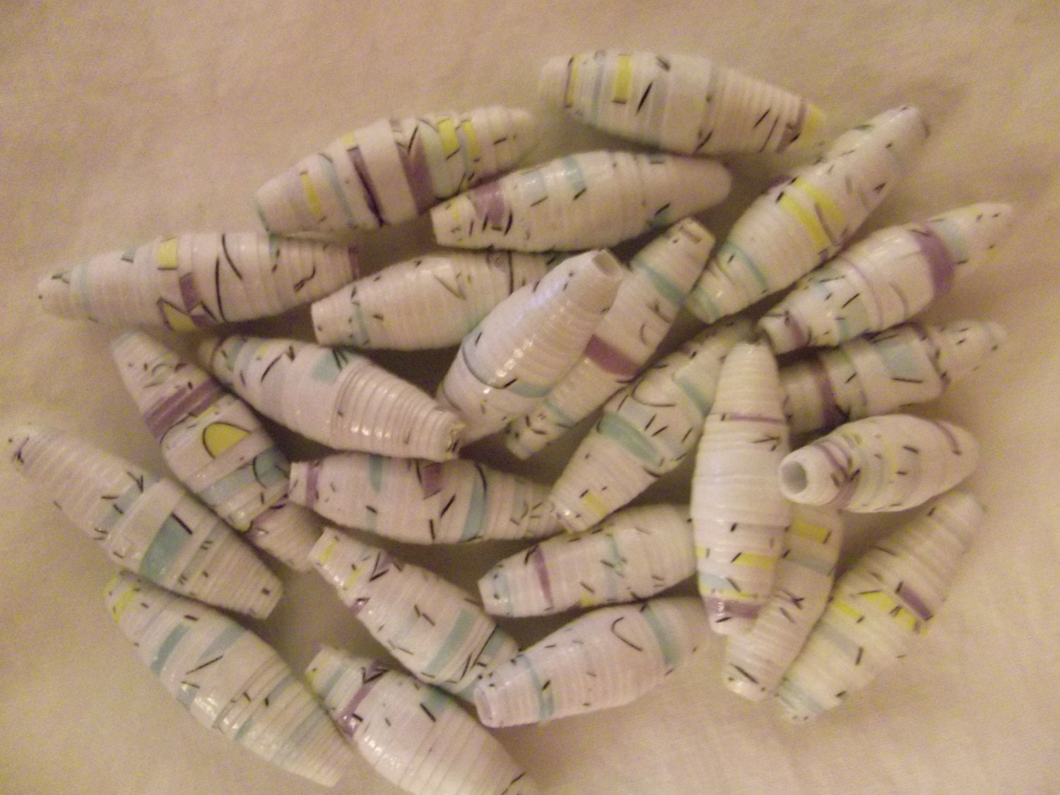 White Pastel Designed Handmade Upcycled Scrapbook Paper Beads (24) - Beadsteam Lavender Blue