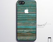 iPhone 4 case, iPhone 4s case, case for iPhone 4, wood pattern mint stripe with apple logo S330