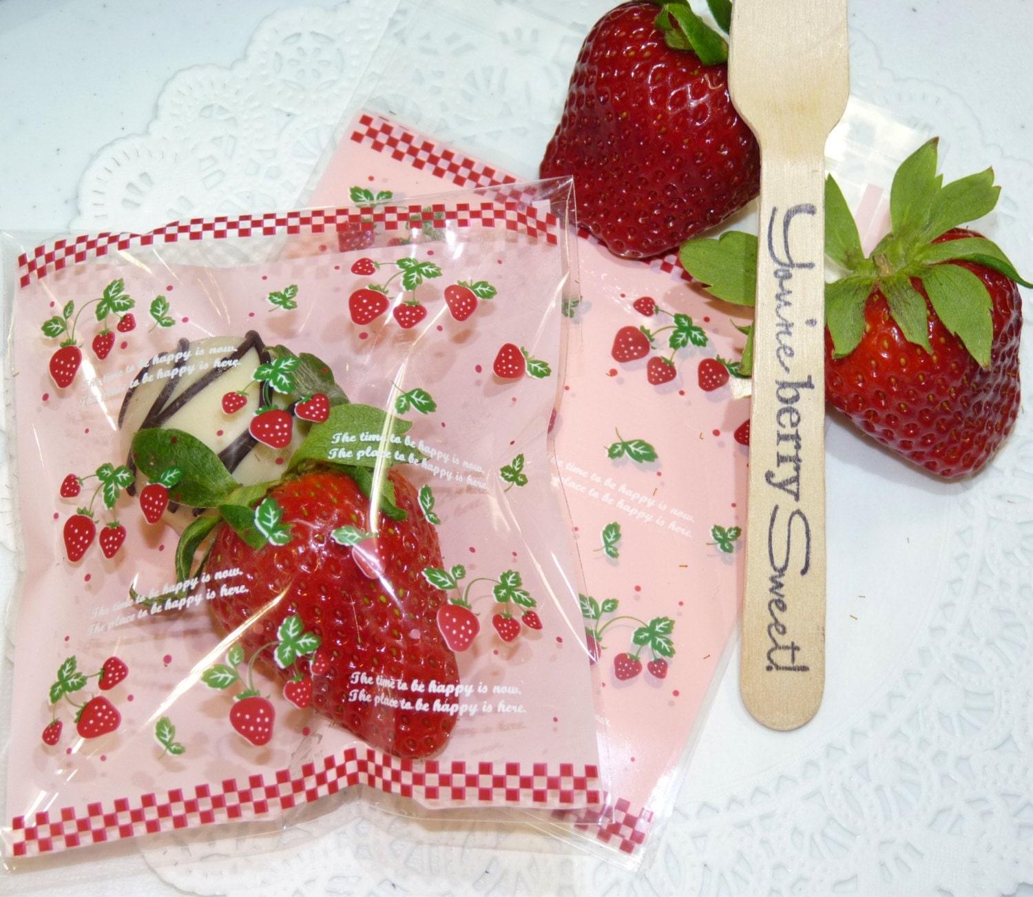 Sweet Treats Strawberry/ Cookie / Candy / Favor Food Bags 75 self adhesive seal Clear Bag Supplies -Pastry - Berries -  Bakery -Cake Bags -