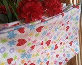 Eco Friendly Cloth Napkins, Red Hearts and Flowers, Set of 4 - 18 inch - Vintage Fabric, made by CHOW with ME