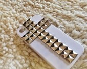 Iphone 4/4s White hard case with silver studded cross