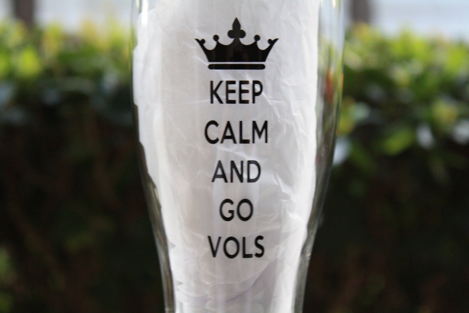 Keep Calm and Go Vols University of Tennessee Volunteers Pilsner Beer Glass with Tennessee "T" Logo
