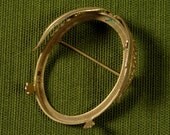 Brass Filigree Oval Prong Setting Pin