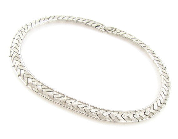 Trifari Necklace With Silver Tone Basket Weave Design