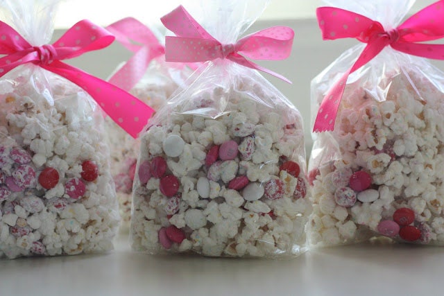 12 Valentines Popcorn Favors Monday to receive on 2/14/13