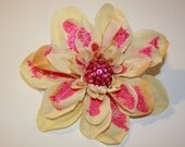 Flower Hair Clip, Lace Hair Clip, Lace Flower Hair Clip, Handmade Flower Clip, Cream Hair Accessory