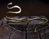 Rugged Wrap Around Gold Tone Double Finger Ring, Thin Ring, Hammered, TEXTURED, Ethnic Snake Ring, Wire Wrapped Gold Tone