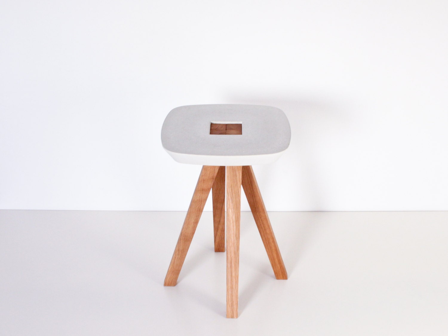 Stool, side table, pedestal table - Ydin - ivory white concrete cast and oiled solid wood - interlocking assembly without tools