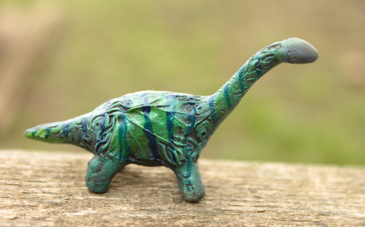 Tiny Dinosaur Figurine Fantasy Skulpture Green Guardian Spirit Amulet Shamanic Native